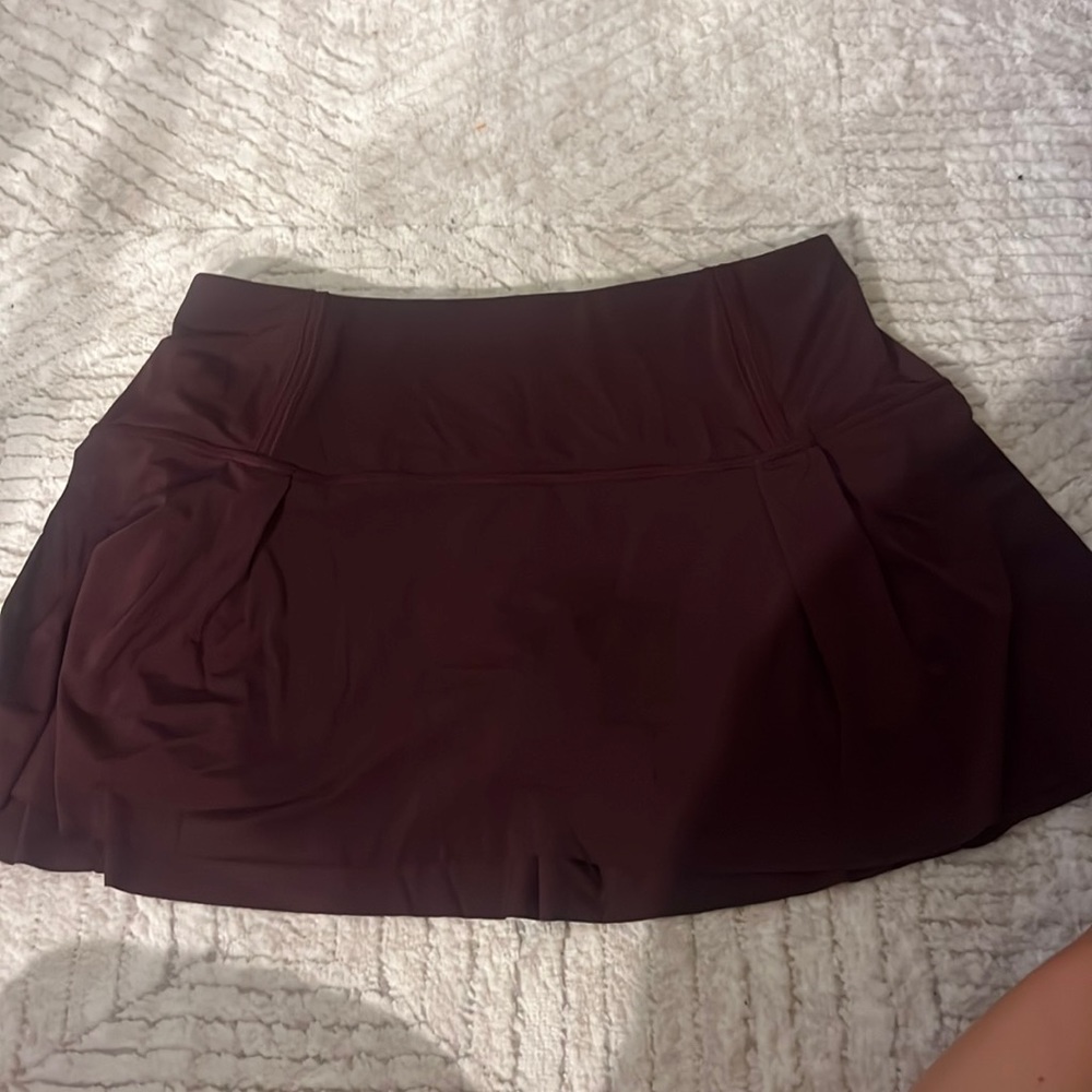 Lululemon Lost in Pace skirt 13”